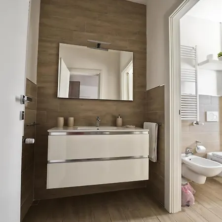 Karol Airport Отель типа 