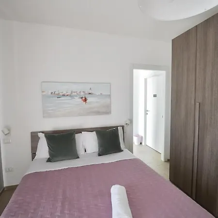 Karol Airport 3* Бари