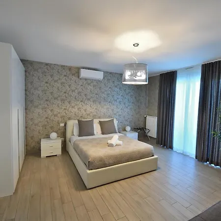 Karol Airport Отель типа 